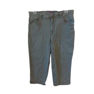 Liz Claiborne  Green Amanda Capri Jeans with Stretch & Pockets Sz.10